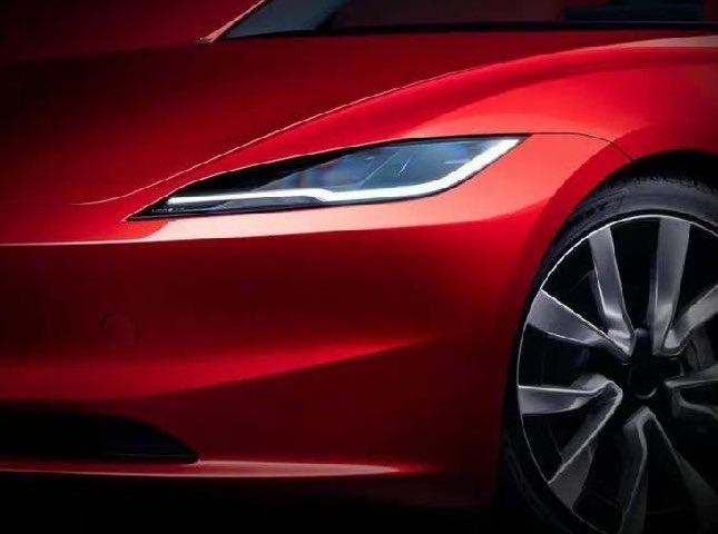 Non-Highland Tesla Model 3 Sedans Look Way Better With a Carbon