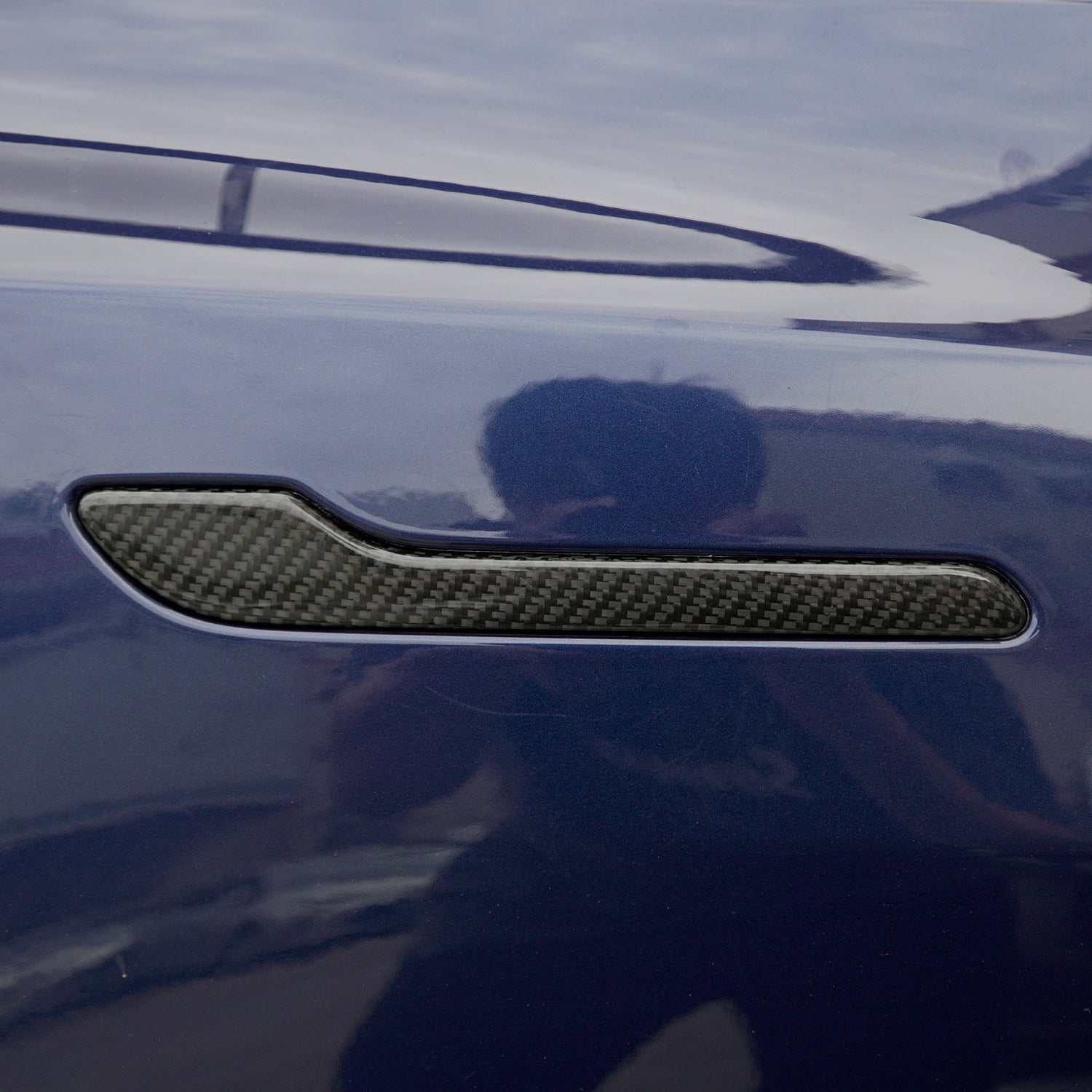 Real Carbon Fiber Door Handle Cover for Model 3/Y display