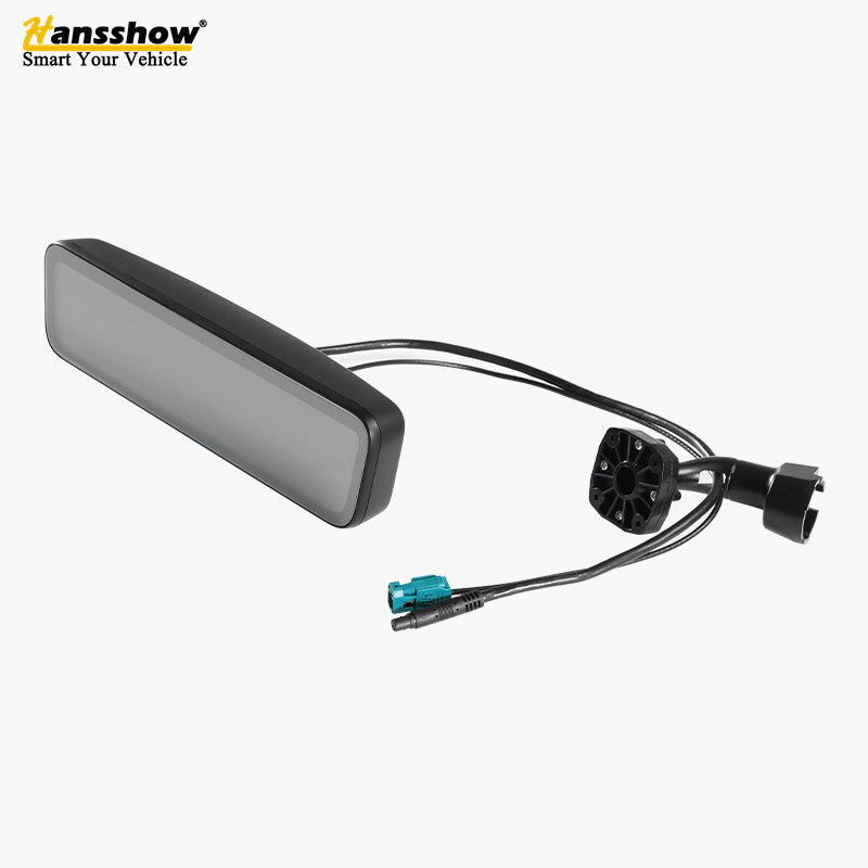 Streaming media rearview mirror with camera